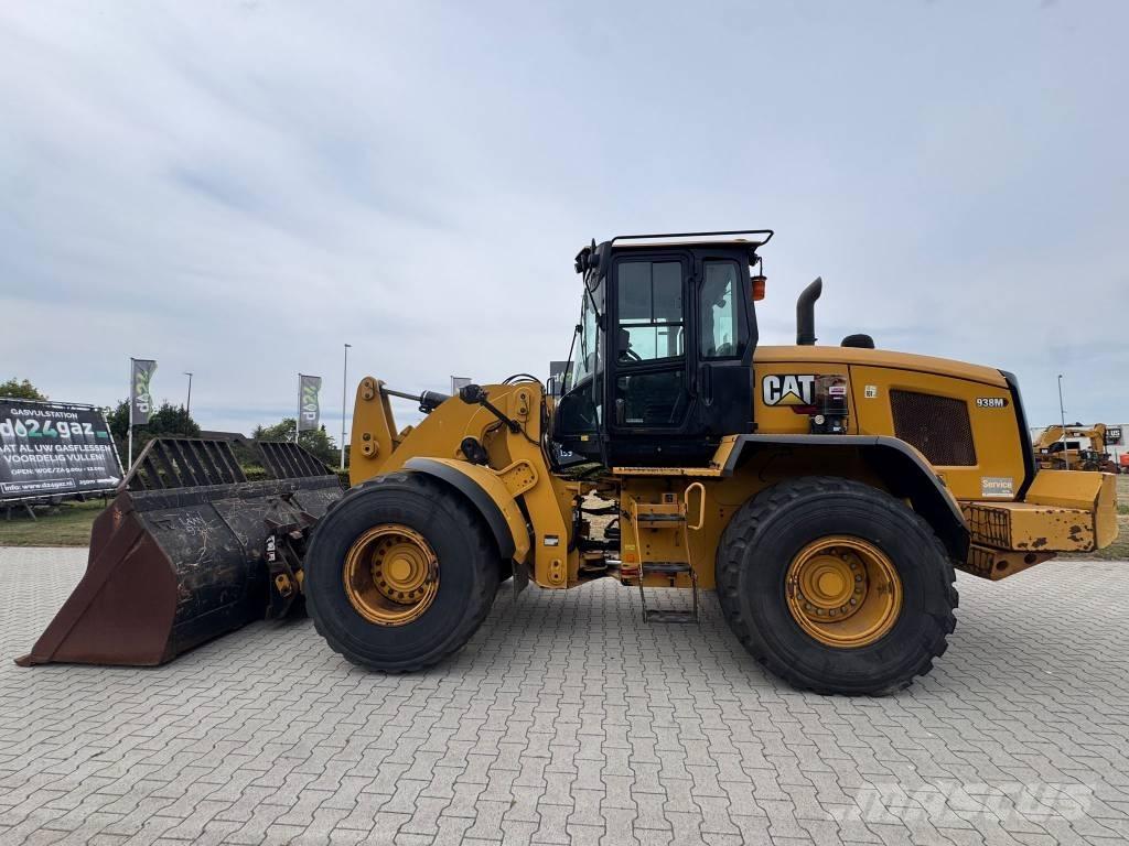 CAT 938 M ホイールローダー・タイヤショベル