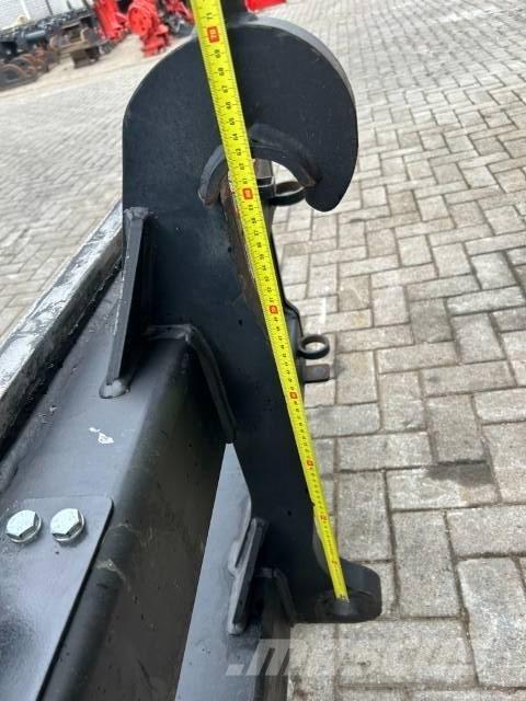 Volvo L 90 / L 120 フォーク