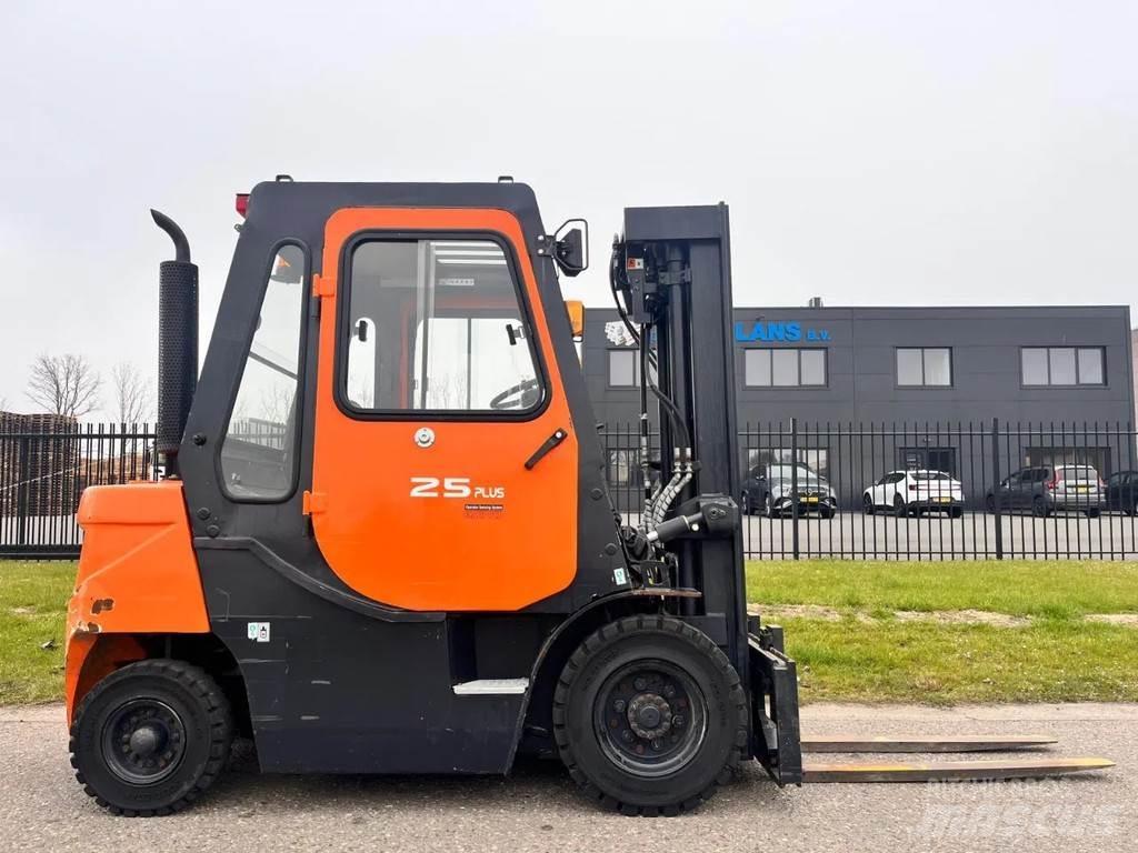 Doosan D25G PLUS フォークリフト - その他