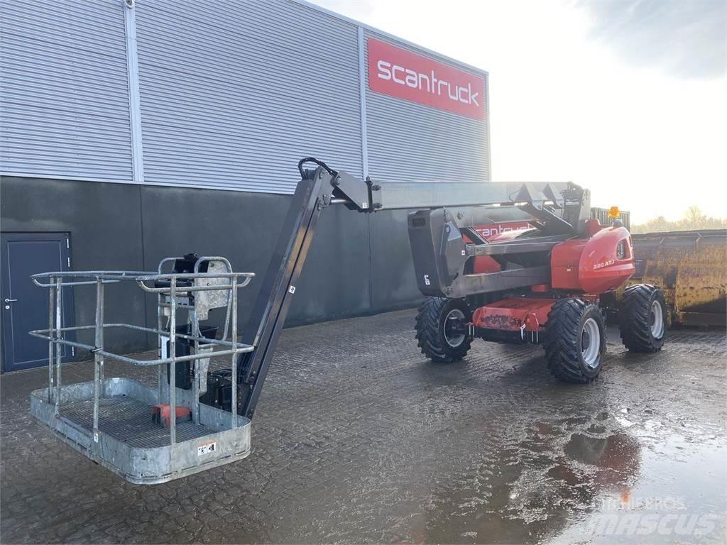 Manitou 200ATJ RC ブームリフト　屈伸型