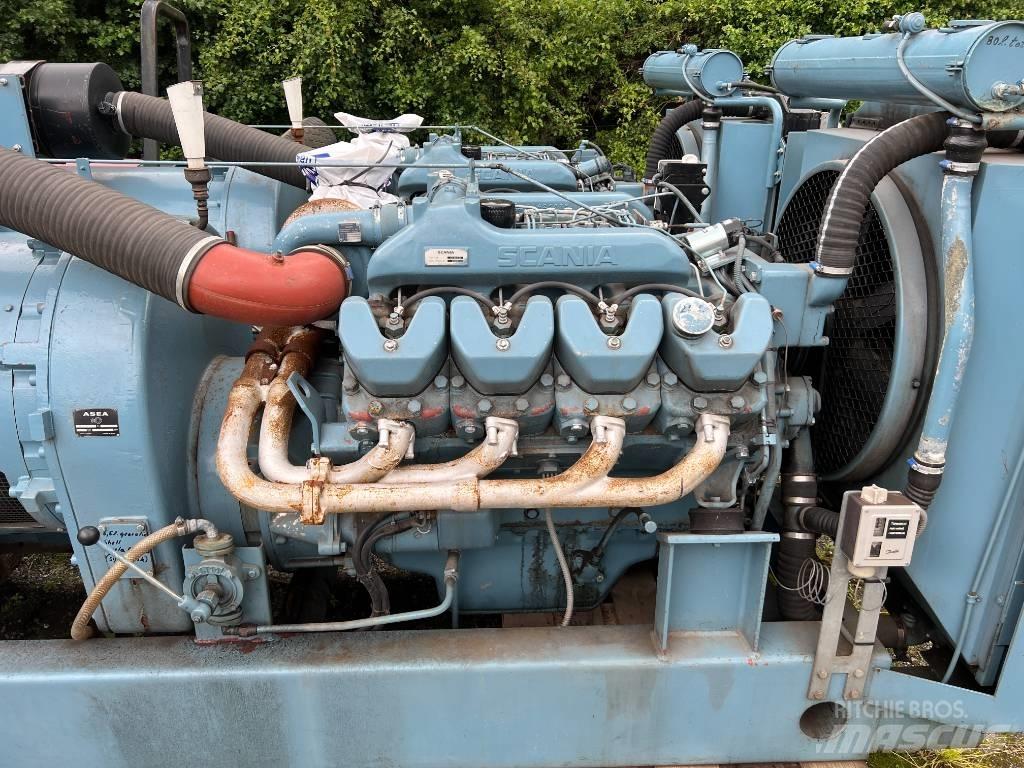 Scania DS14 エンジン