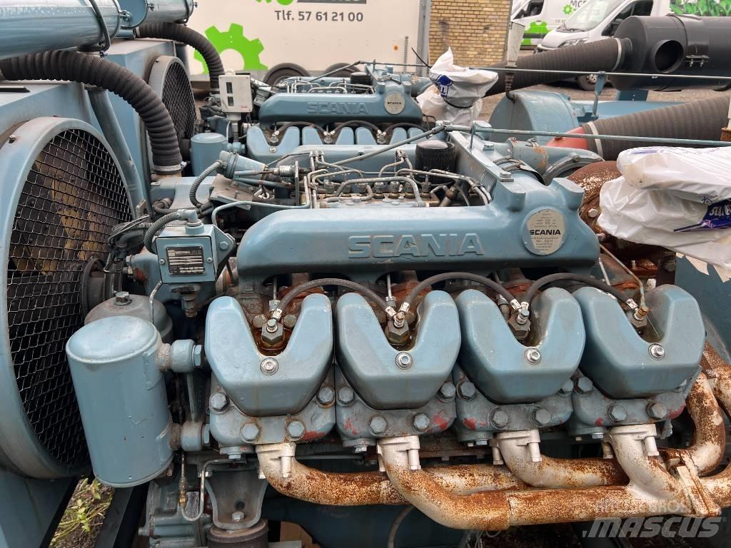 Scania DS14 エンジン