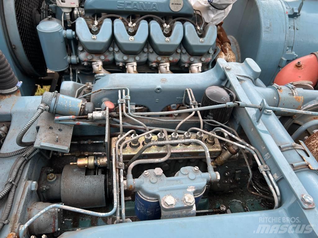 Scania DS14 エンジン