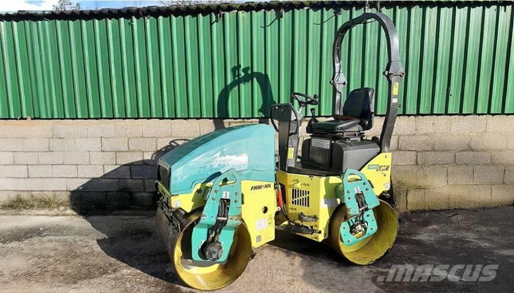 Ammann ARX 26 タンデムローラ