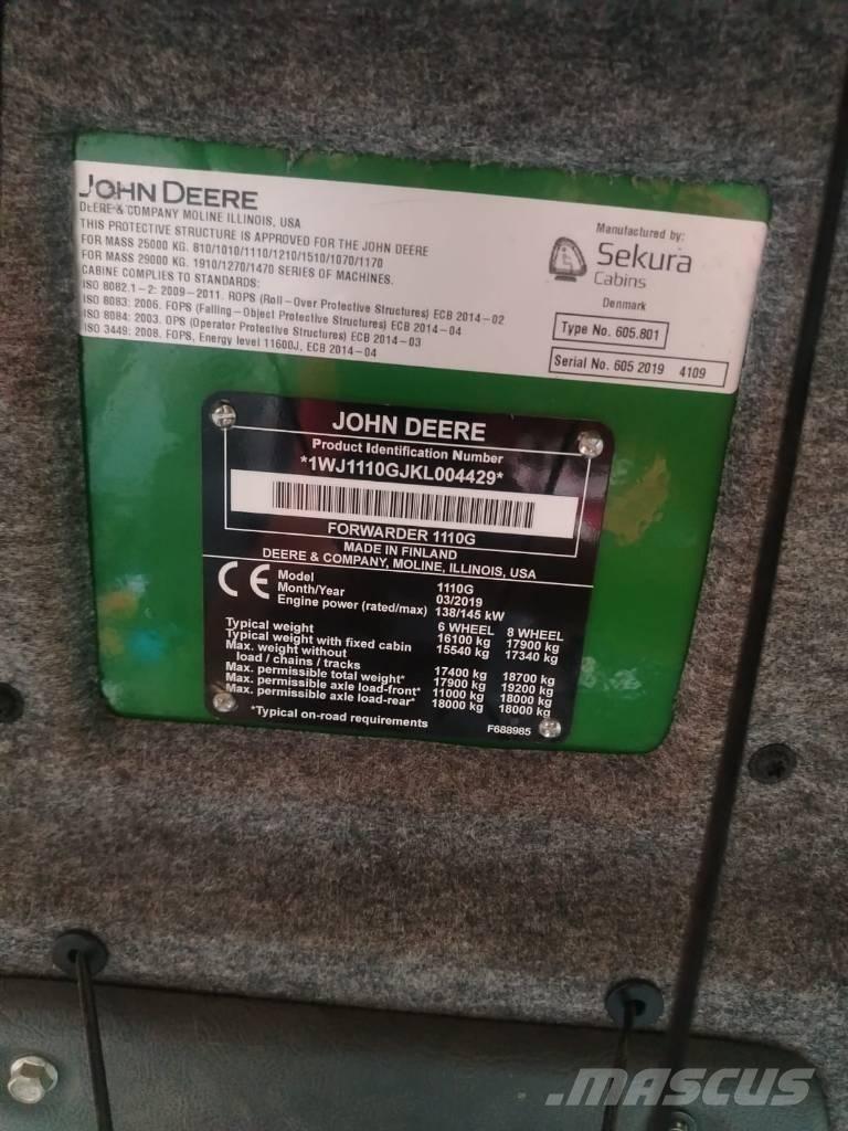 John Deere 1110 フォワーダー