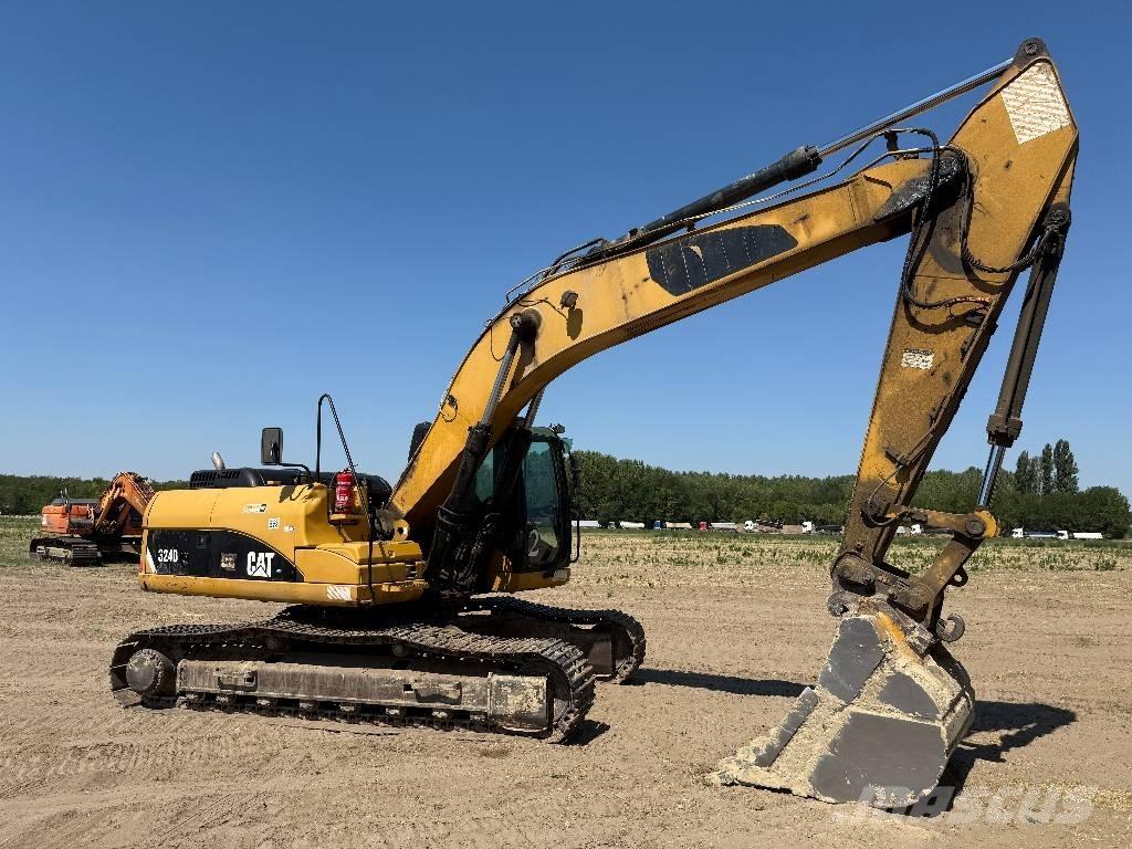 CAT 324 D 大型油圧ショベル12t以上（パワーショベル・ユンボ）