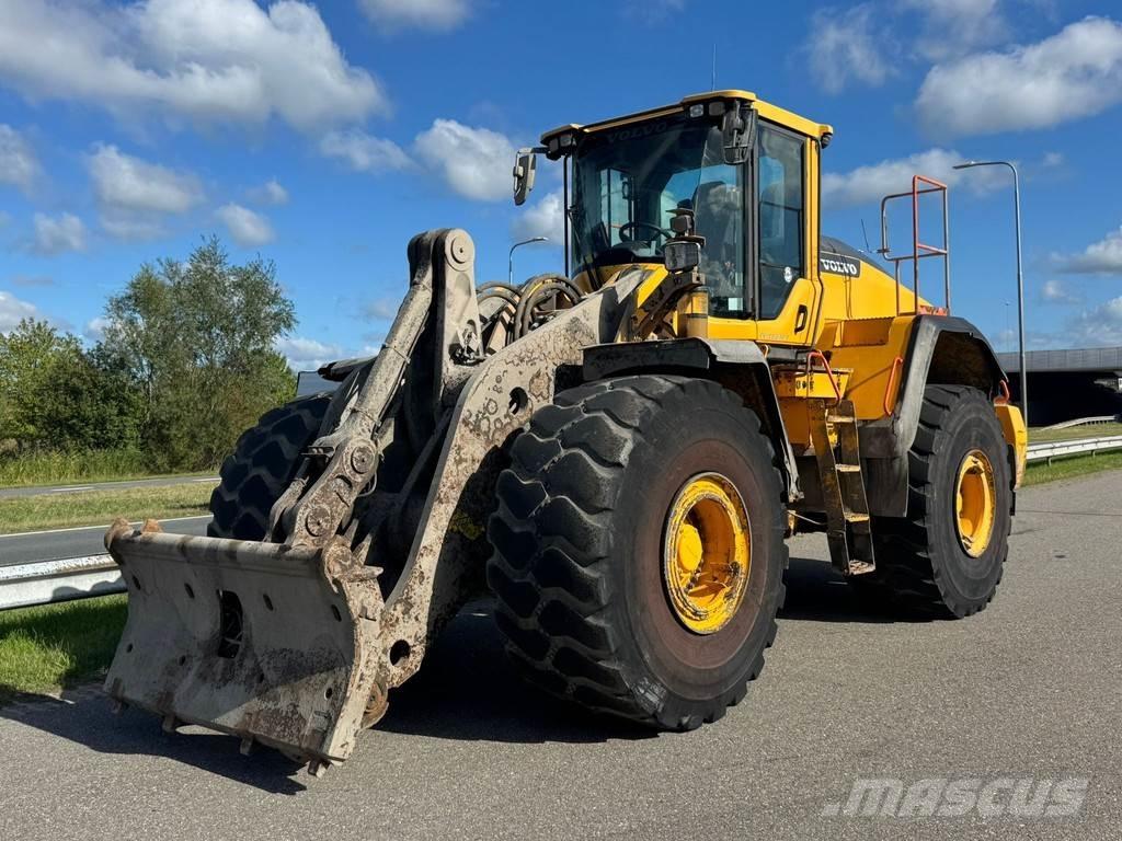 Volvo L220H ホイールローダー・タイヤショベル