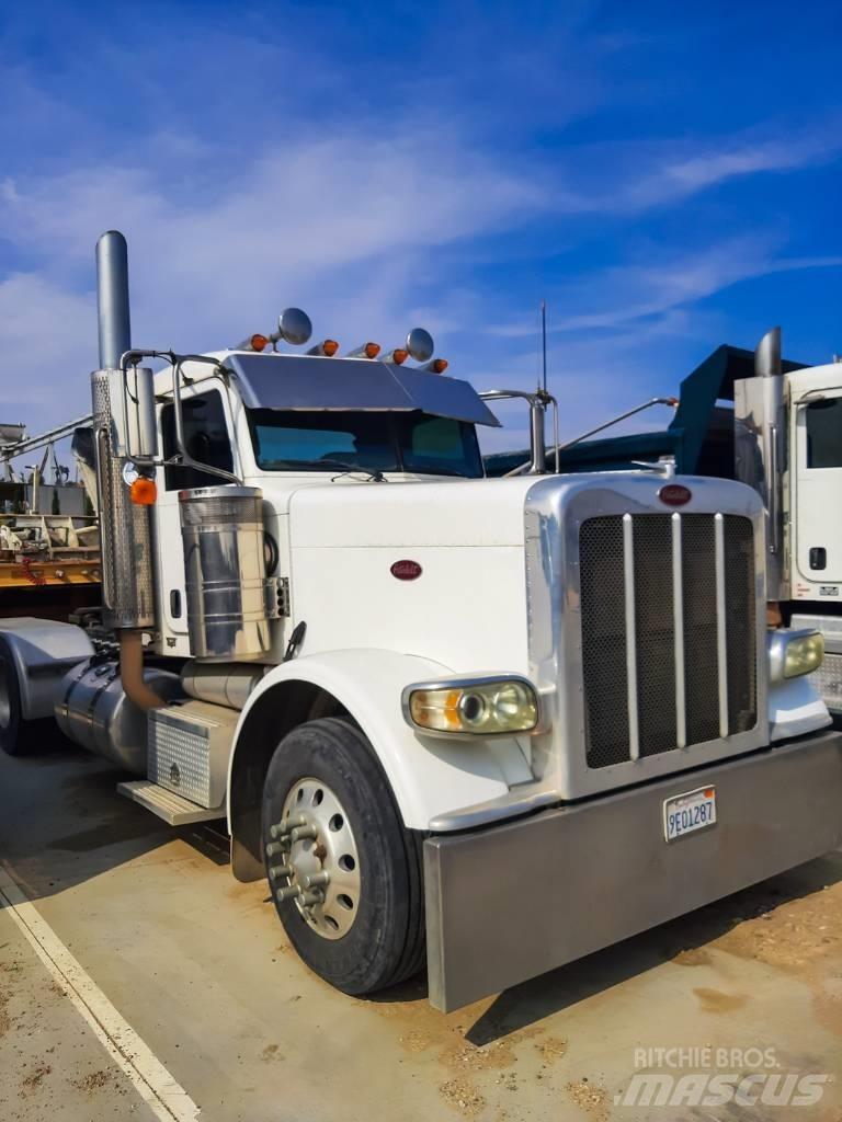 Peterbilt 388 中古トラクターヘッド | トレーラーヘッド