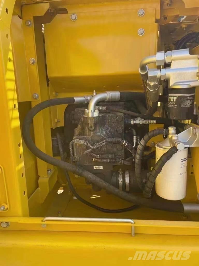 Komatsu PC 110 大型油圧ショベル12t以上（パワーショベル・ユンボ）