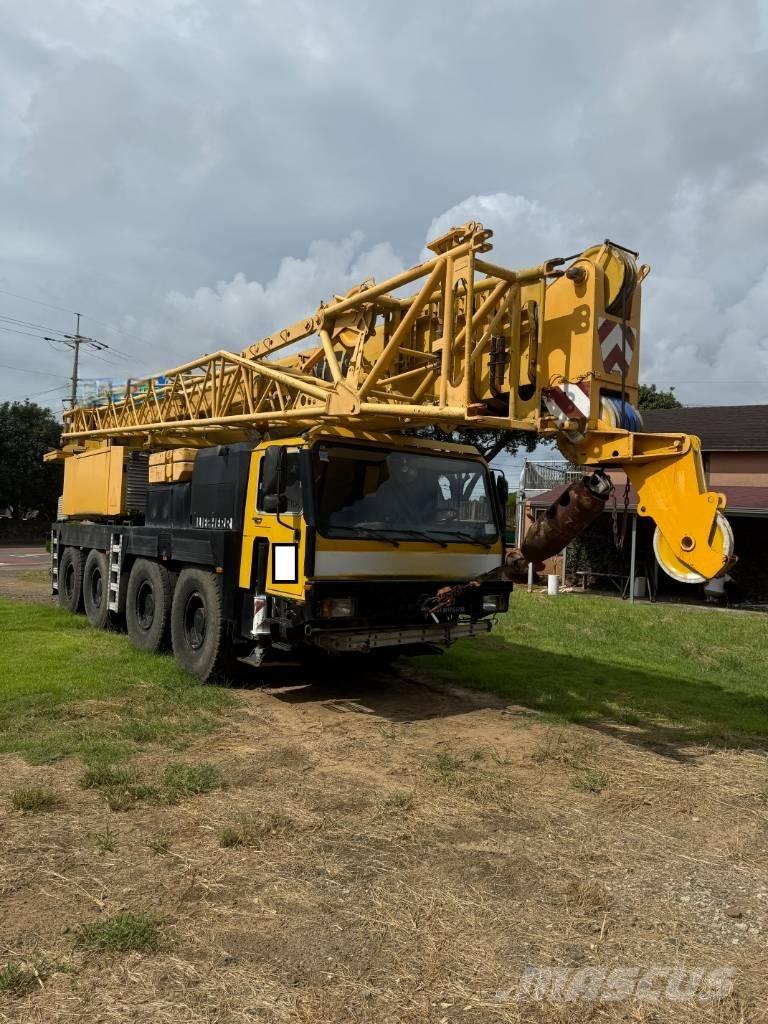Liebherr LTM 1090-2 オールテレーンクレーン