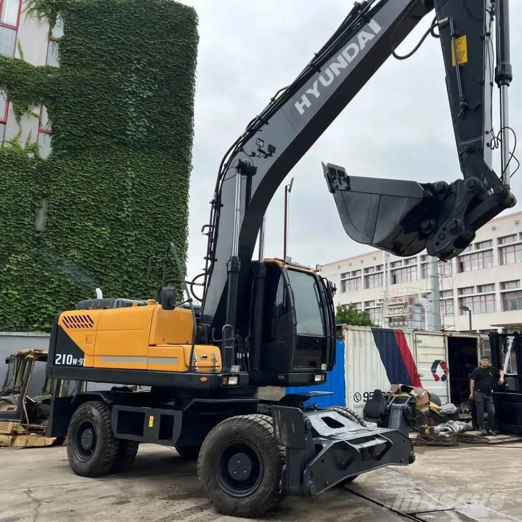 Hyundai R210W-9 ホイール式油圧ショベル（パワーショベル・ユンボ・バックホー）