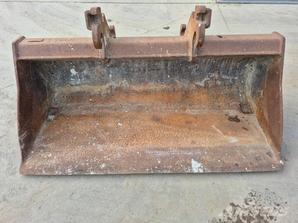 Pladdet kofferbak バケット