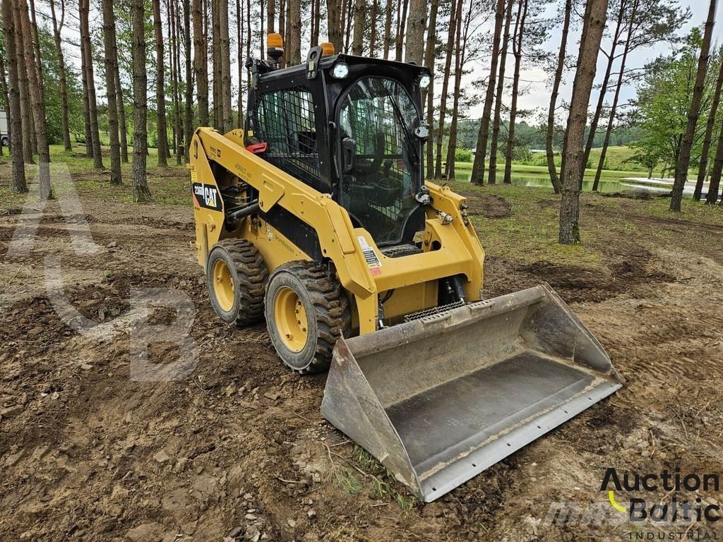 CAT 236 D スキッドステアローダー