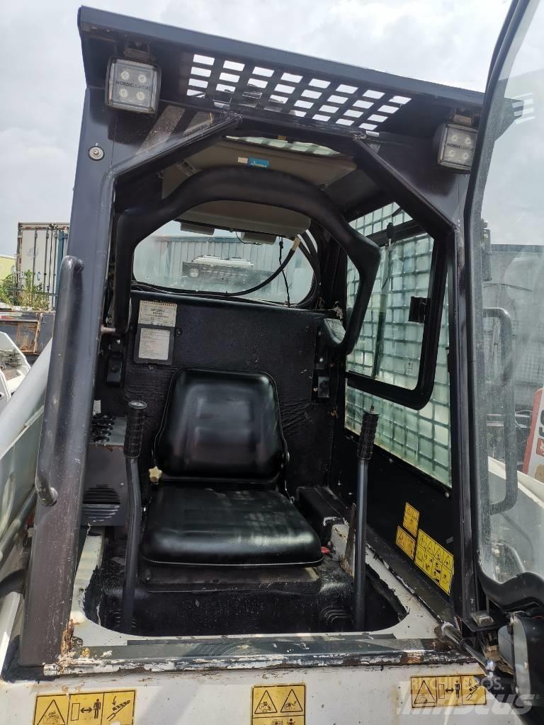 Bobcat S 16 スキッドステアローダー