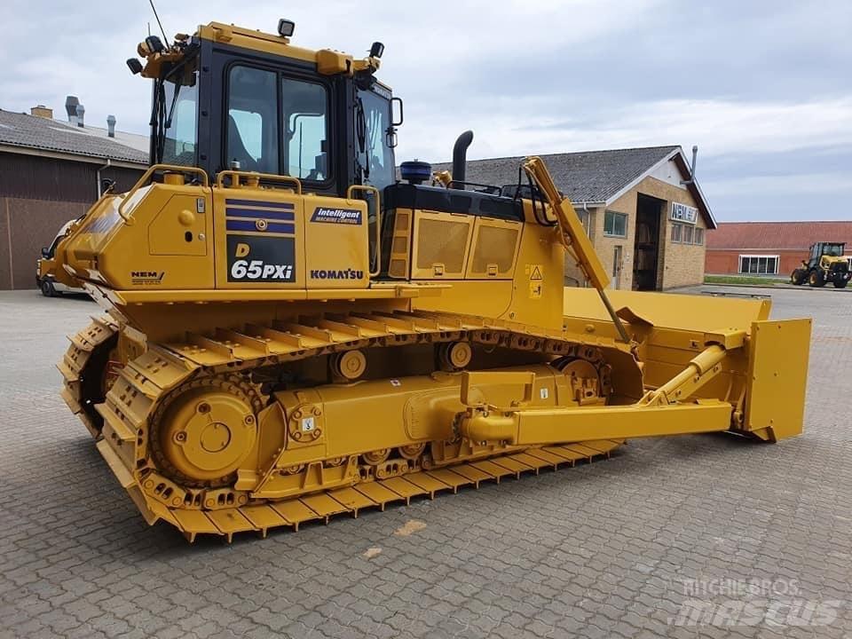 Komatsu D 65 PX-17 ブルドーザー