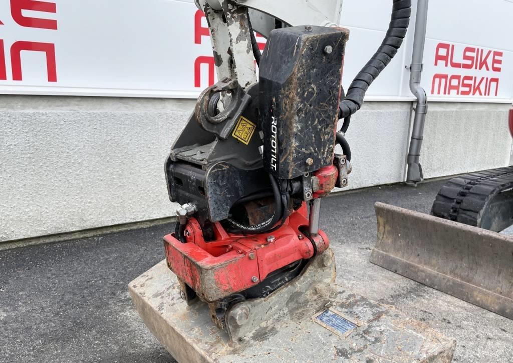 Takeuchi TB230 ミニ油圧ショベル 7t以下（ミニユンボ・ミニディガー）