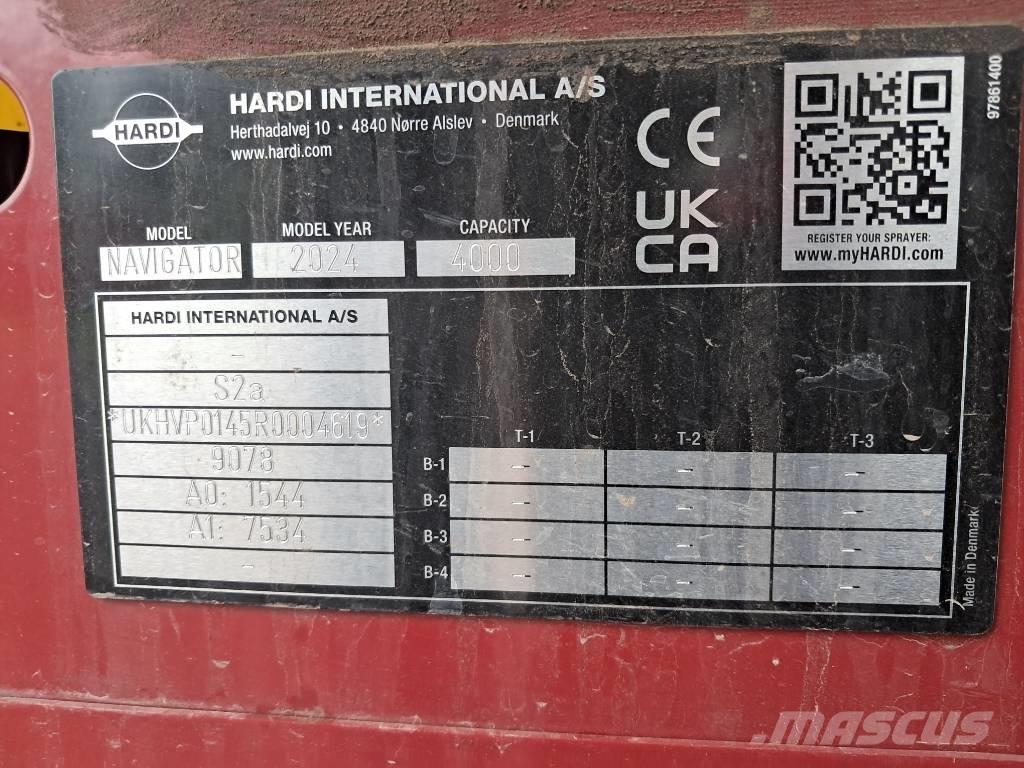 Hardi Navigator 40i 牽引型スプレイヤー