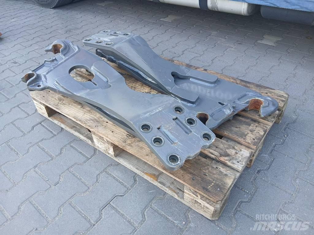 CLAAS Voorladersteun トラクター