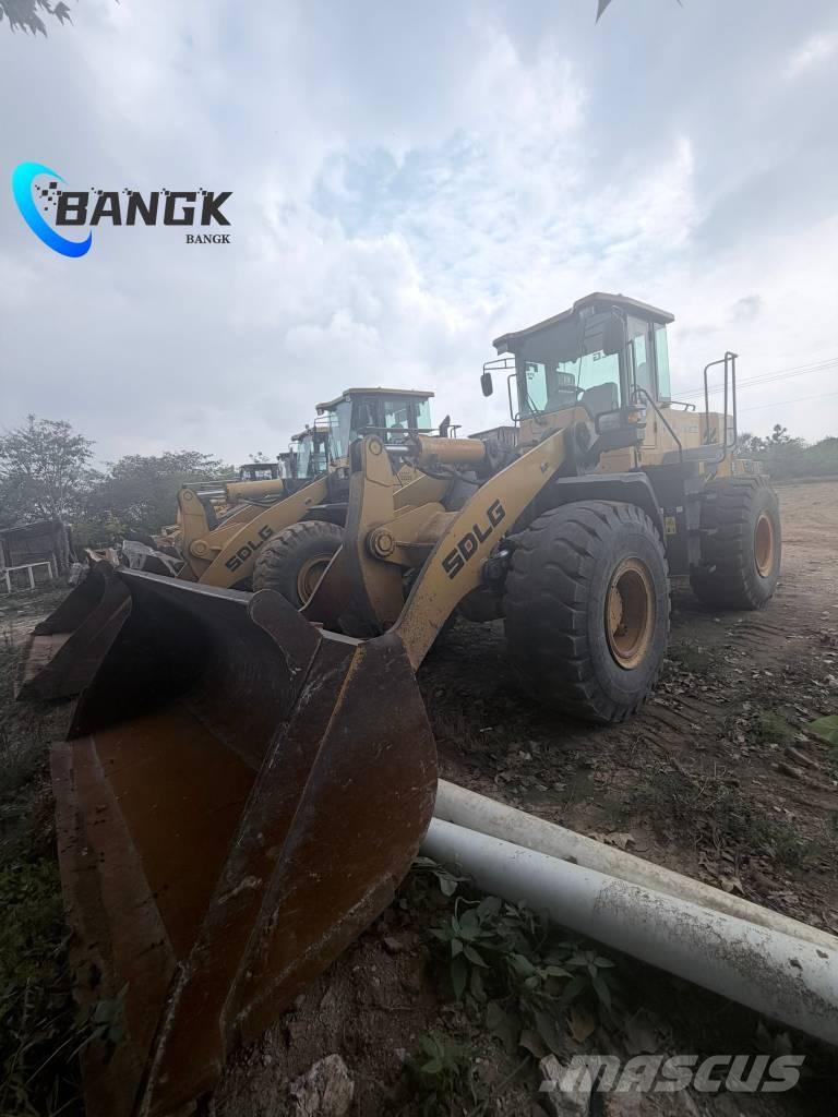 SDLG L 955 F ホイールローダー・タイヤショベル