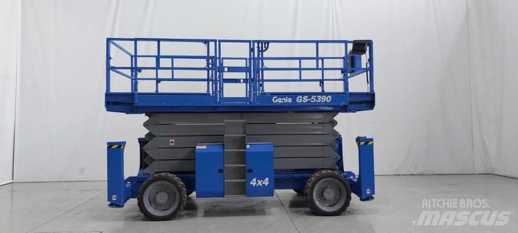 Genie GS 5390 RT シザースリフト