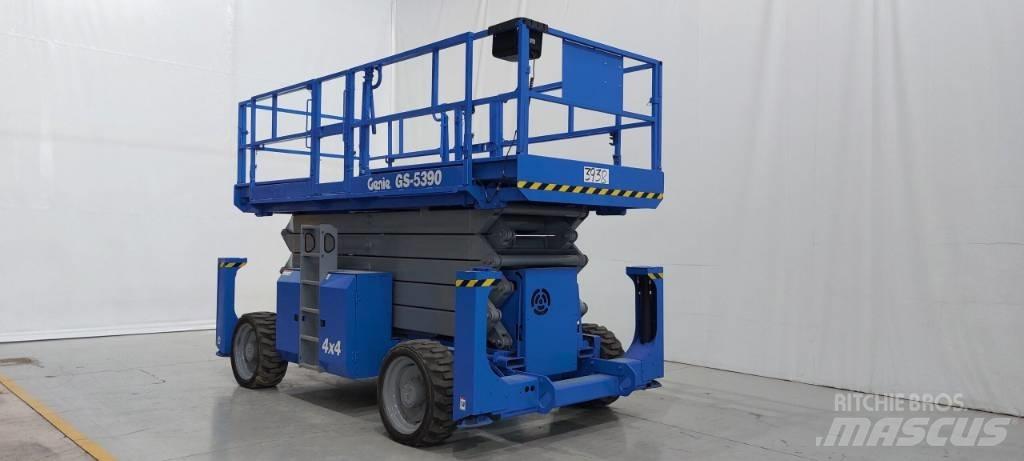 Genie GS 5390 RT シザースリフト