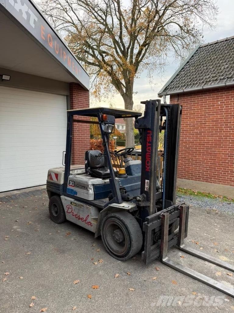 Komatsu FD30T-11E ディーゼル・軽油