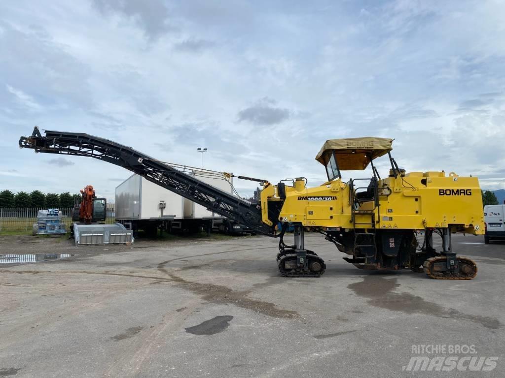Bomag BM 1000/30 アスファルトコールドミリングマシーン