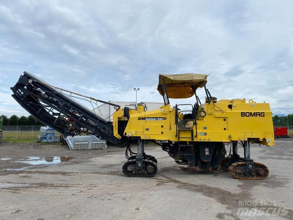 Bomag BM 1000/30 アスファルトコールドミリングマシーン