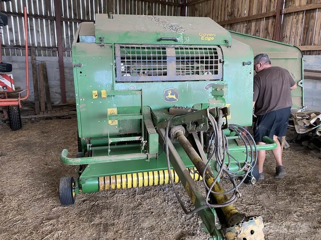 John Deere 623 ラウンドベーラー