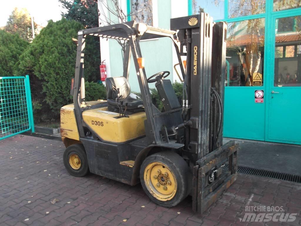 Daewoo D30S3 V-2372 ディーゼル・軽油