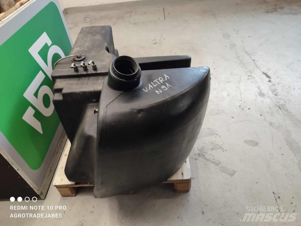 Valtra N91 Fuel Tank キャビン及び内装