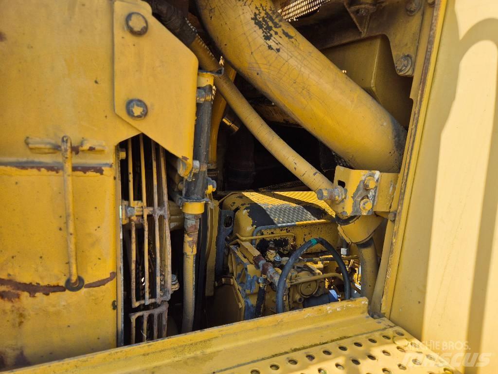 CAT 963B クローラーローダー