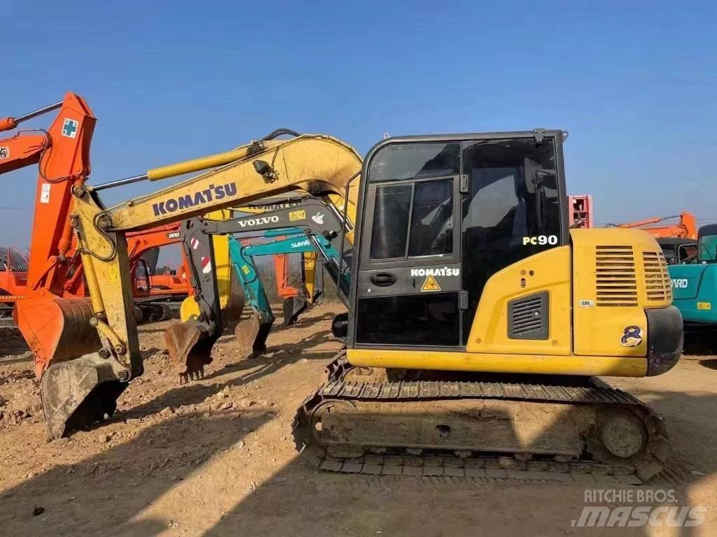 Komatsu PC 70-8 大型油圧ショベル12t以上（パワーショベル・ユンボ）
