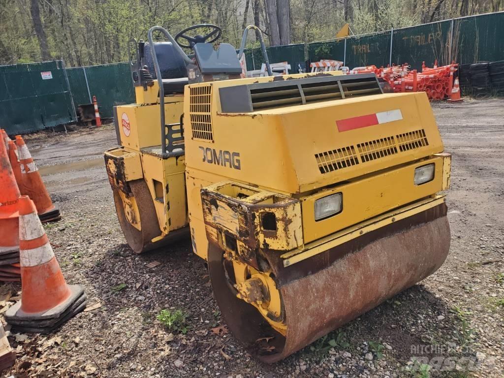 Bomag BW121 AD-2 タンデムローラ