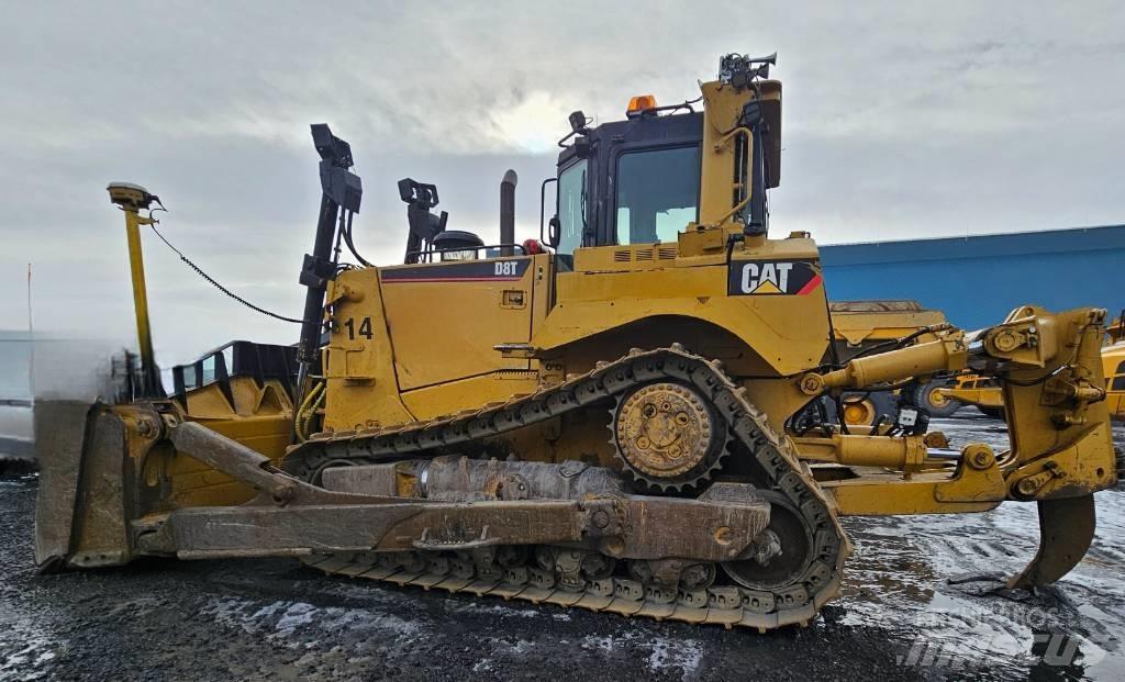 CAT D 8 T ブルドーザー