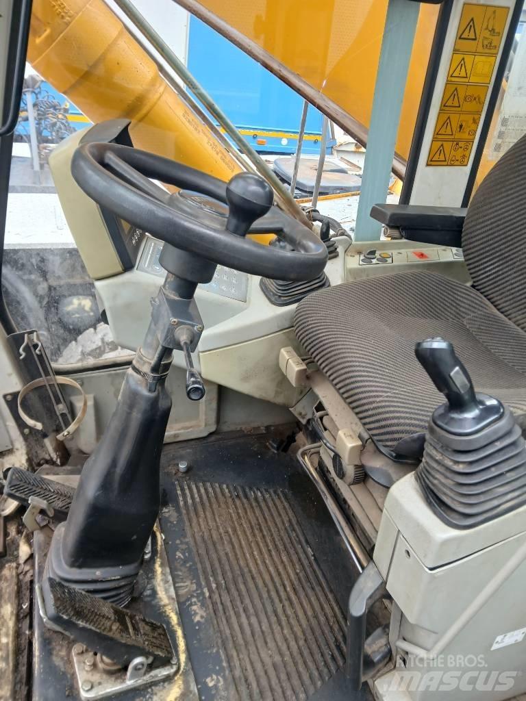 Liebherr A 924 B 廃棄物／工業産廃処理機