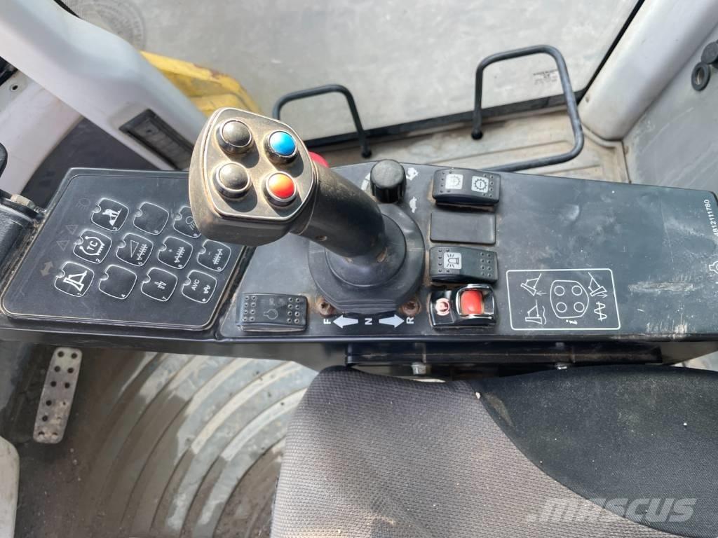 Dynapac CA3500D 振動ローラ