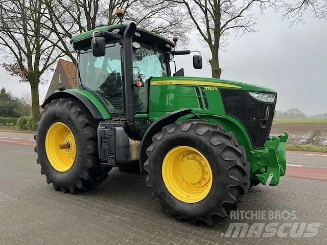 John Deere 7230 R トラクター