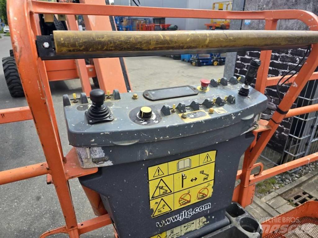 JLG 660 SJ ブームリフト　屈伸型