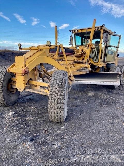 CAT 140 H モーターグレーダー