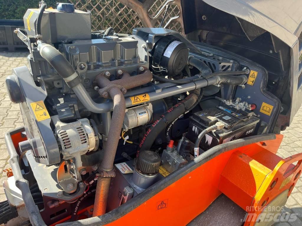 Hamm HD 12 VV タンデムローラ