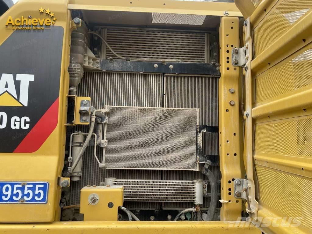 CAT 320GC 大型油圧ショベル12t以上（パワーショベル・ユンボ）