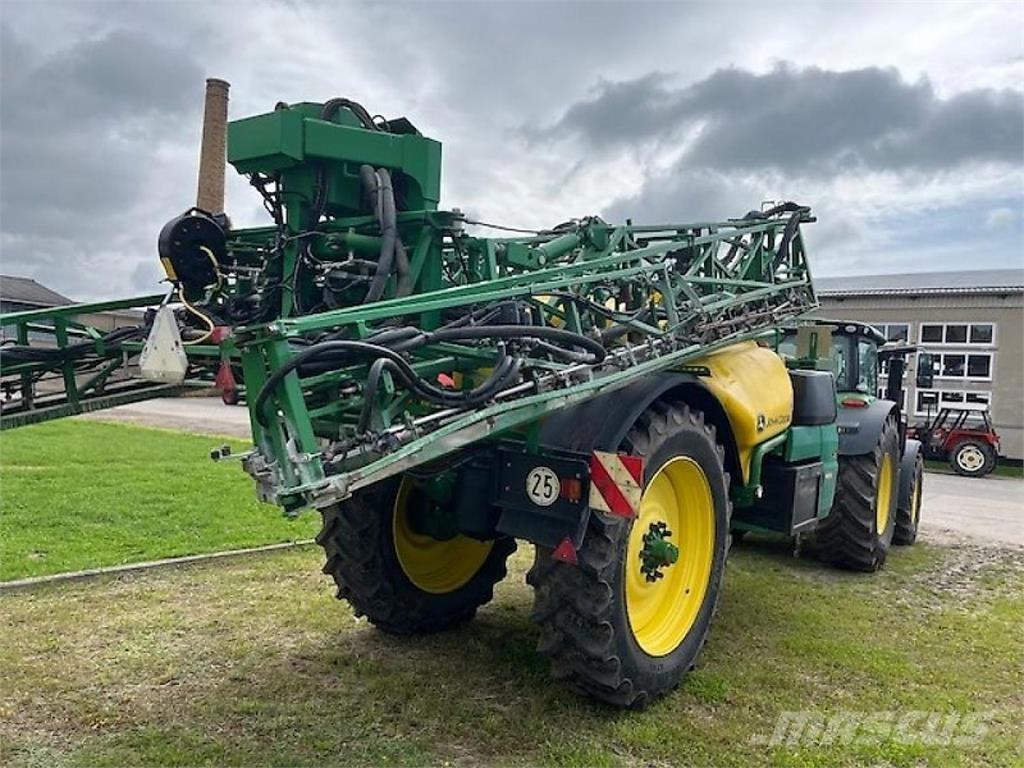 John Deere M952I 牽引型スプレイヤー