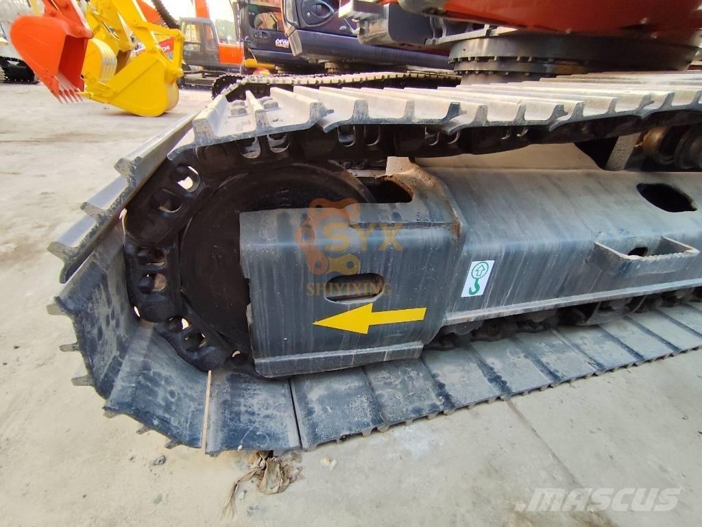 Doosan DX 225 LC 大型油圧ショベル12t以上（パワーショベル・ユンボ）