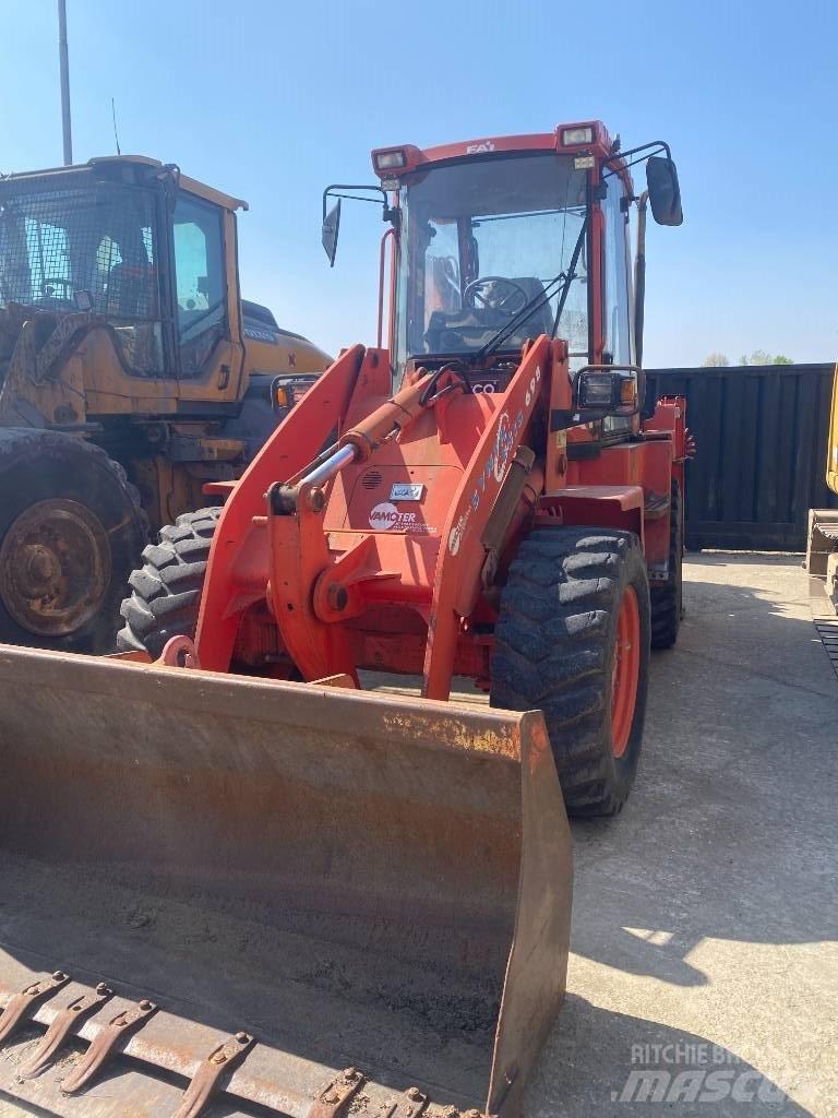 Fai KOMATSU 698 バックホーローダー