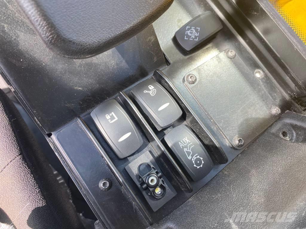 JCB 541-70 Agri Plus テレスコーピックハンドラー