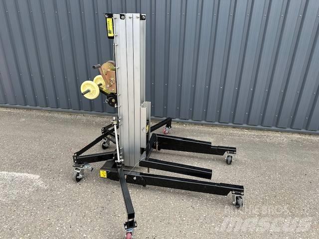 Rees Lift SML3,3 その他リフトとプラットフォーム