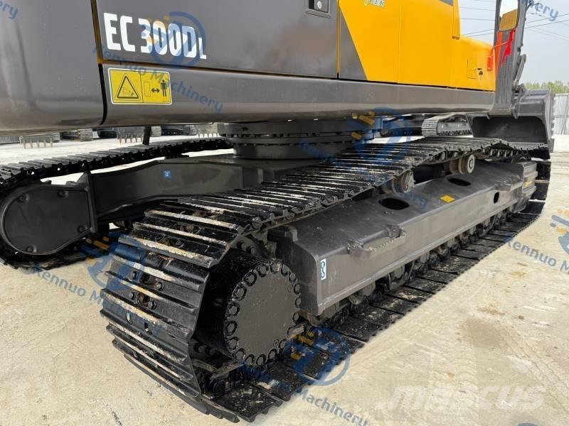 Volvo EC 300 D L 大型油圧ショベル12t以上（パワーショベル・ユンボ）