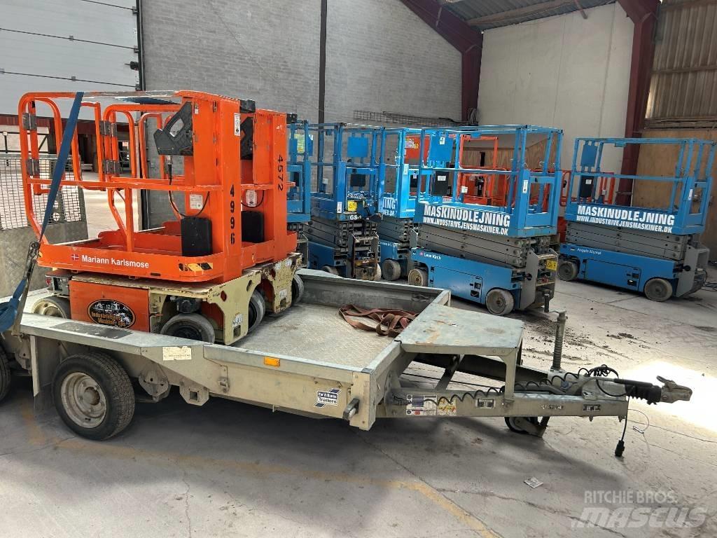 JLG 1230 ES 垂直昇降型リフト