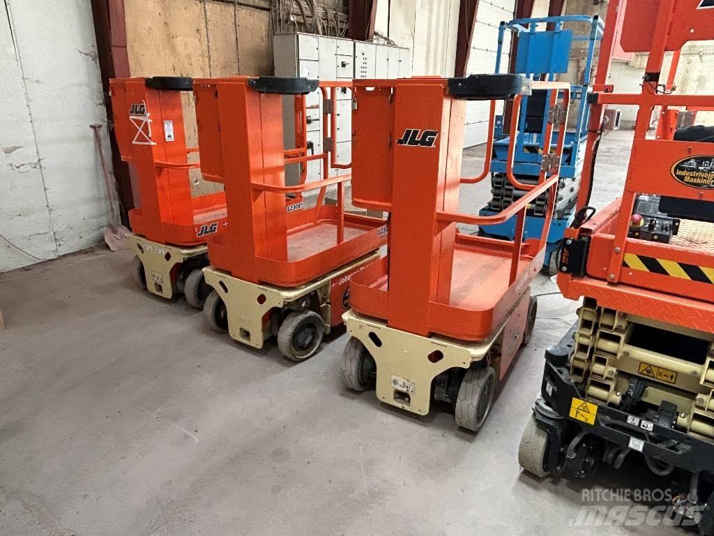 JLG 1230 ES 垂直昇降型リフト